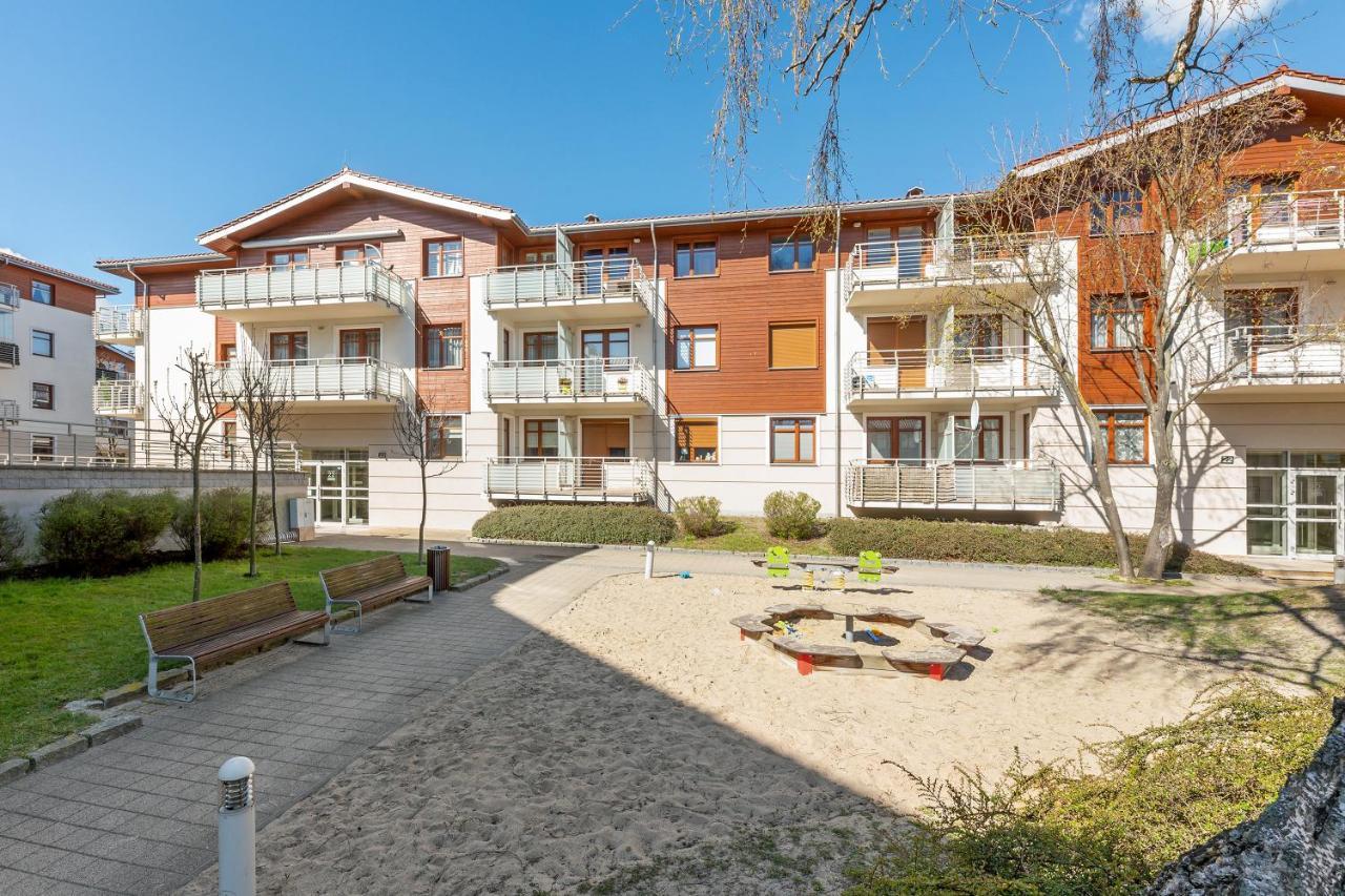 Grand Apartments - Neptun Park. Gdansk Luaran gambar